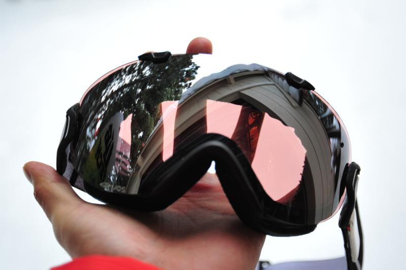 Illustration for article titled Smith Optics I/OS Interchangeable Snow Goggles: Snowmodo Review